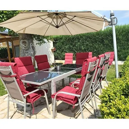 Апартаменты Idyll Near Limburg Lahn *